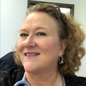 Meet your Posher, Cyndi